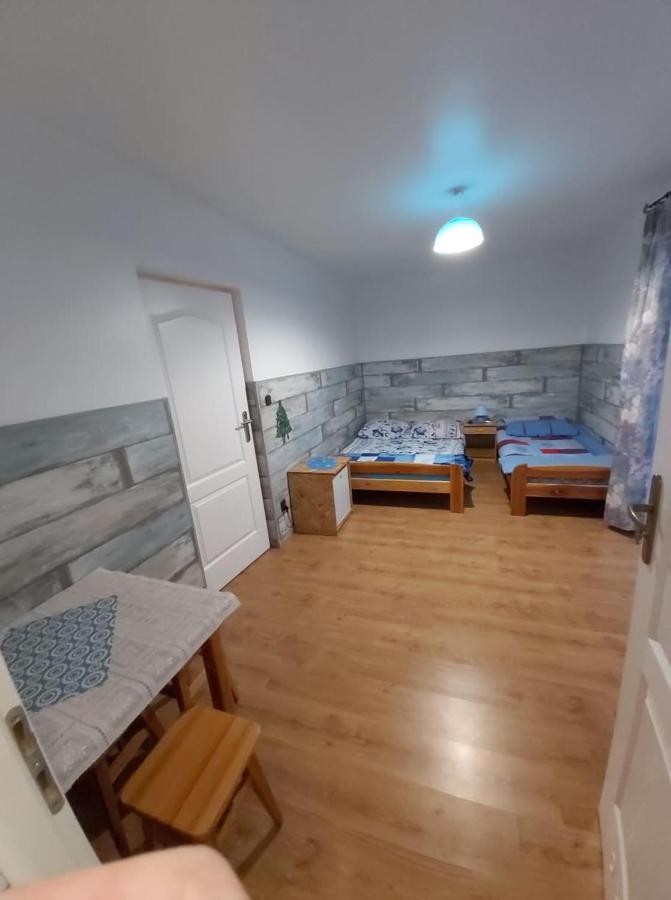 Dom Pod Winogronem Lägenhet Szczawnica Exteriör bild