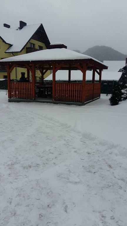 Dom Pod Winogronem Lägenhet Szczawnica Exteriör bild